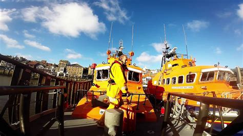 Whitby lifeboat Leaving Whitby Harbour - YouTube