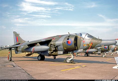 Hawker Siddeley Harrier GR3 - UK - Air Force | Aviation Photo #2676737 | Airliners.net