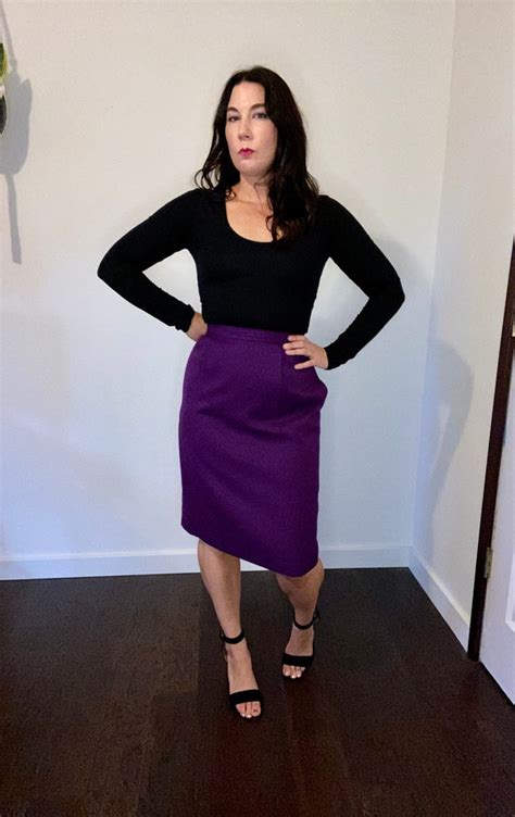 purple pencil skirt with - Gem