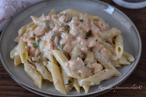 Pennette Salmone e Stracchino Primo piatto di PASTA cremosa