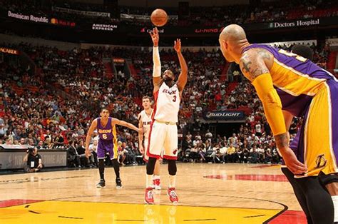 Miami Heat vs. Los Angeles Lakers Game Recap: Heat Hold on Late for ...