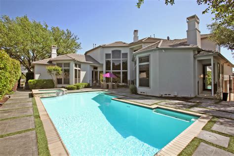 Tony Romo Throws a $1.05M Home on the Market Near Dallas - Zillow ...