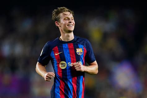 Frenkie de Jong puts up remarkable trio of 100% statistics in statement ...