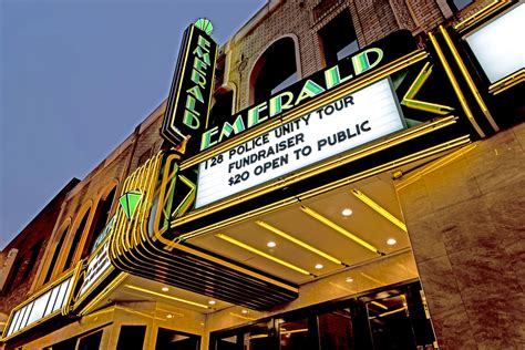 Emerald Theatre :: Mt. Clemens, MI - Ace Sign Co