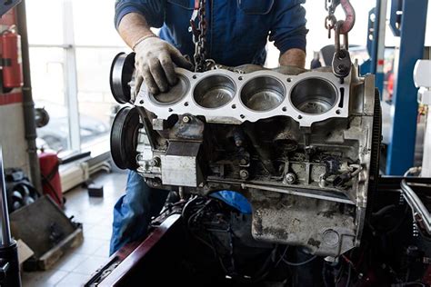 What Is a Rebuilt Engine? Facts & FAQ | House Grail