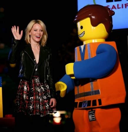 Nigerian Times: “THE LEGO® MOVIE” Star Elizabeth Banks Lights the World ...