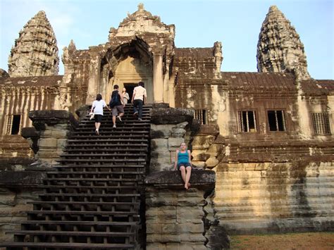 Phnom Penh To Angkor Wat : UNESCO Cambodia: Phnom Penh & the Temples Of Angkor ... : In 1432 ...