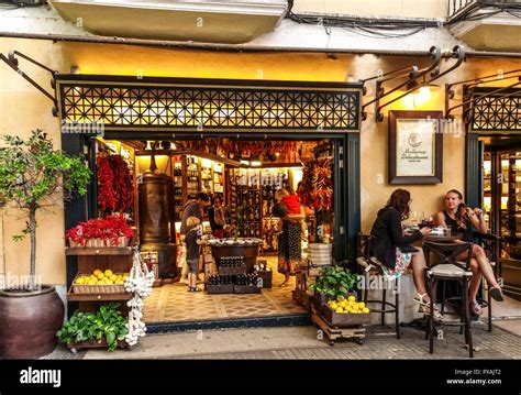 Palma de Mallorca Old Town Delicatessen shop and bar, Placa de Weyler ...