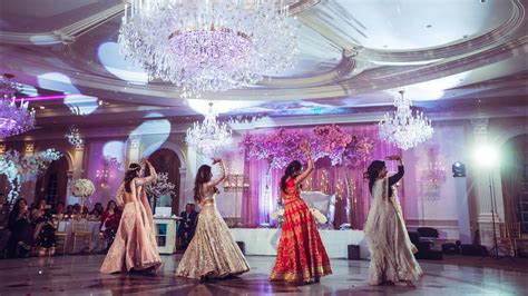 Indian wedding dance by Bride & Sisters | Jaani Tera Naa | MAMA NU ...