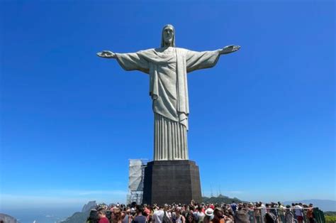 Christ the Redeemer Hike (in Rio, Brazil) - Make Adventure Happen