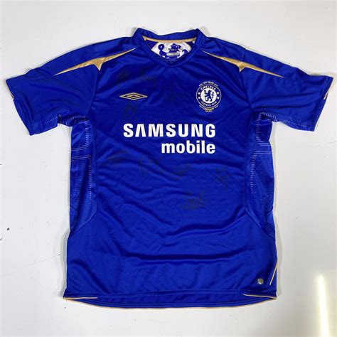 Lot 23 - FOOTBALL MEMORABILIA - CHELSEA MULTI SIGNED