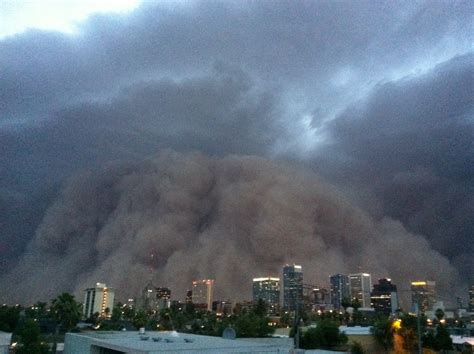 Dust Storm Shrouds Phoenix in Zero Visibility – Meteorologynews.com