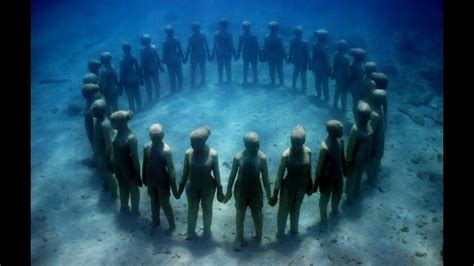 THE CANCUN UNDERWATER MUSEUM in 2020 | Underwater sculpture, Underwater art, Water sculpture