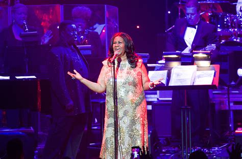 Aretha Franklin Brings Heat to Sweltering Cincinnati Pops Performance ...