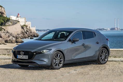 Polymetal Gray on the 2019 Mazda3 Plays With Your Eyes (w/ 21 Photos) | CarGuide.PH | Philippine ...