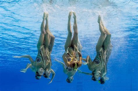 21 Stunning Photos From the Olympic Synchronized Swimming Finals ...