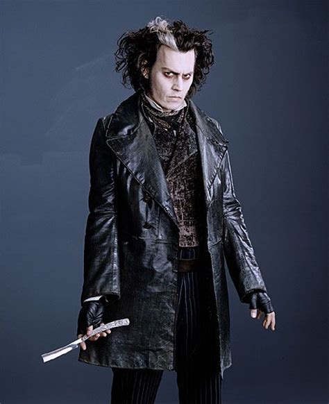 Johnny Depp as Sweeney Todd. Costume designed by Colleen Atwood. | Trajes de películas, Sweeney ...