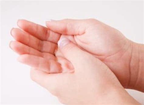 Numbness in Fingers - Treatment, Symptoms and Causes | HubPages