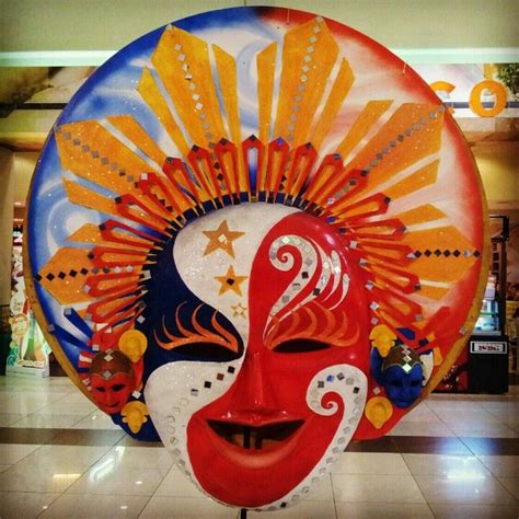 Lovely, colorful mask from the #masskara festival of #Bacolod | Maskara festival design ...