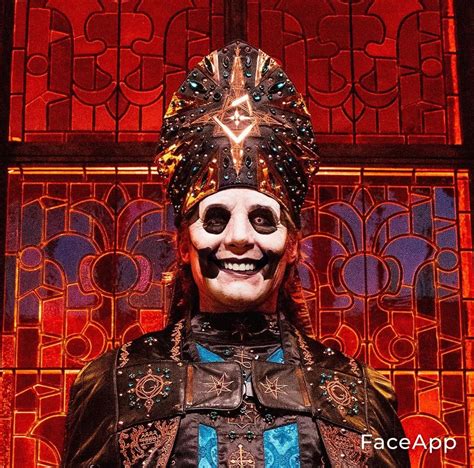 Decided to use faceapp lol. Don't know whether it's funny or terrifying ...