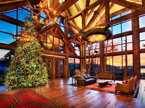 The 12 Best Hotel Christmas Trees - Photos - Condé Nast Traveler