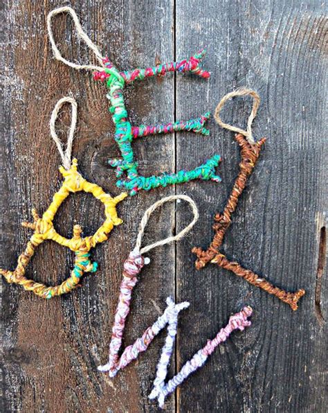 DIY Twig Monogram Ornaments Twig Crafts, Craft Stick Crafts, Fun Crafts, Diy And Crafts, Crafts ...