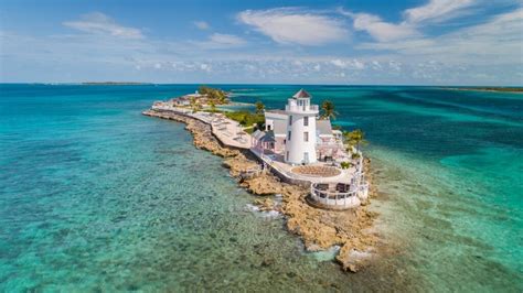 7 Best Beaches in & Around Nassau, The Bahamas | Celebrity Cruises