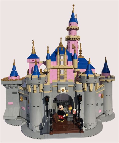 Rumoured LEGO Disneyland castle scale 71040 Disney Castle