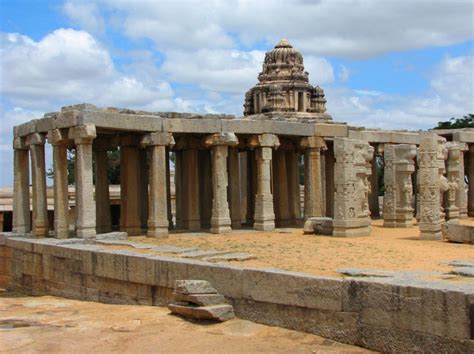 INTERESTING INFO: LEPAKSHI TEMPLE ARCHITECTURE