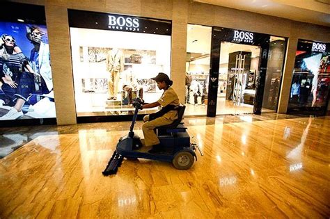 It's raining malls in India this year - Rediff.com Business