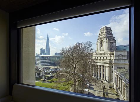 citizenM Tower of London, bigger, taller, and with the best views in ...