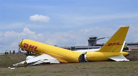 Watch: DHL cargo jet splits in two after skidding off runaway in Costa Rica | World News - The ...