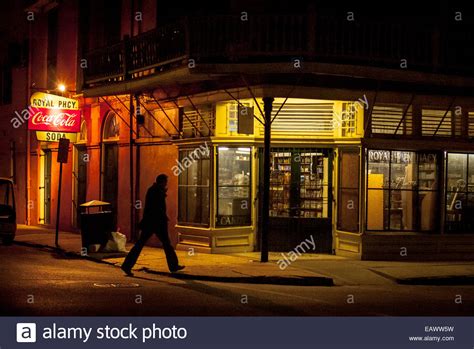 Dimly Lit Streets Stock Photos & Dimly Lit Streets Stock Images - Alamy