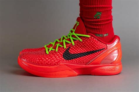 Nike Kobe 6 Protro 最新配色「Reverse Grinch」即將復刻回歸 | Hypebeast