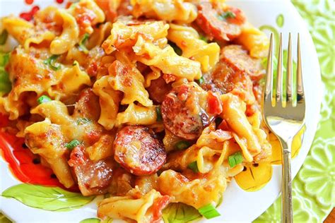 Spicy Sausage Cheesy Pasta Casserole | Spicy sausage pasta, Sausage pasta recipes, Spicy pasta