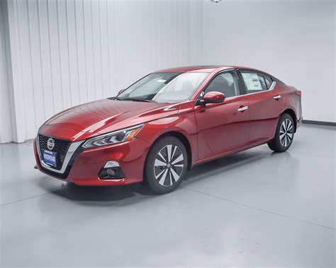 New 2020 Nissan Altima 2.5 SV AWD 4dr Car