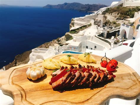 INFINITY POOL BAR RESTAURANT | Canaves Oia Santorini