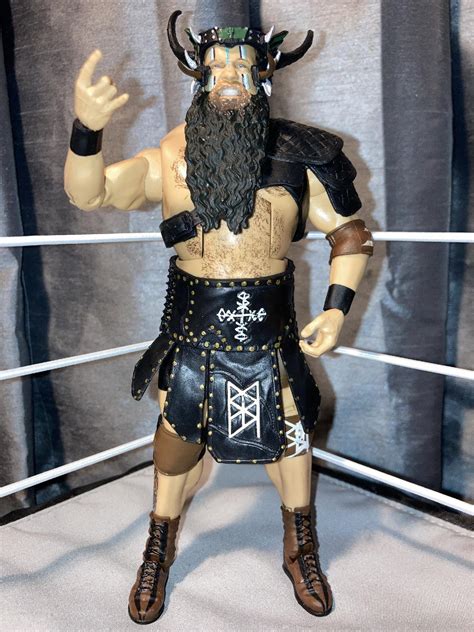 Viking Raiders Ivar - Elite 80 With Entrance Attire - WrestleStuff.com