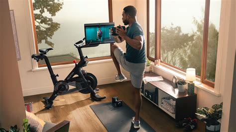 Why You Should Combine Cardio + Strength Training, According To Peloton ...