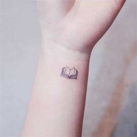 20+ Exceptional Book Tattoo Ideas