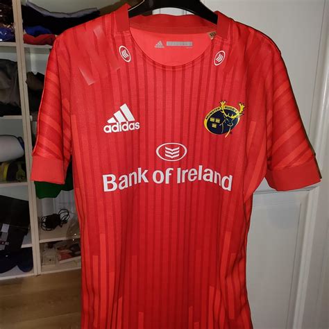 Munster rugby jersey Rarely worn as didn't fit... - Depop