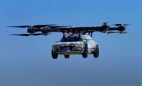 The XPeng AeroHT Flying Car Is a Giant Drone with Four Wheels