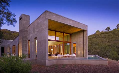 Contemporary Concrete House in Montecito, California
