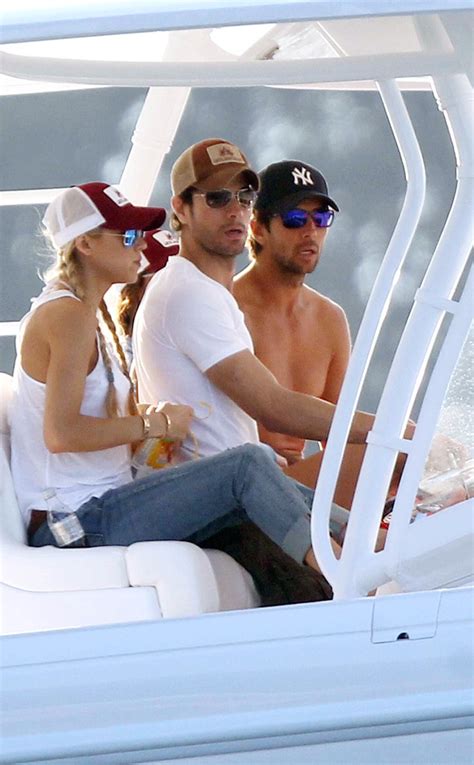 Inside Enrique Iglesias and Anna Kournikova's Under-the-Radar 16-Year Relationship | E! News