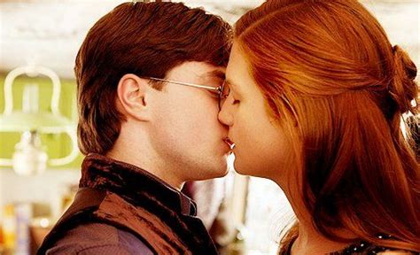 Ginny Weasley * Harry Potter Kiss | Harry potter ginny, Harry and ginny, Harry potter ginny weasley