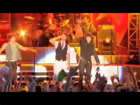 Jonas Brothers - Year 3000 - Live At Dc Games - YouTube