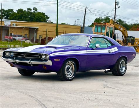 Place Bid - 1971 Dodge Challenger Coupe 318 | PCARMARKET