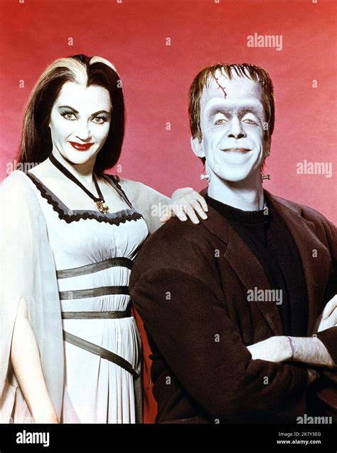 Fred yvonne de carlo munsters hi-res stock photography and images - Alamy