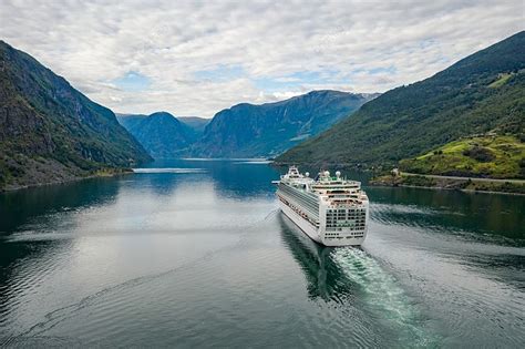 Fondo Crucero Sognefjord Flam Sognefjorden Foto E Imagen Para Descarga Gratuita - Pngtree