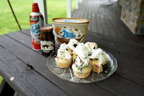 Sundae Funday-Cupcake Sundae Recipe - Jersey Girl, Texan Heart